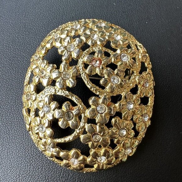 VTG Oval Brooch Pin 1.5" Floral Clear Rhinestone Yellow‎ Gold Plated Filigree - Picture 7 of 7